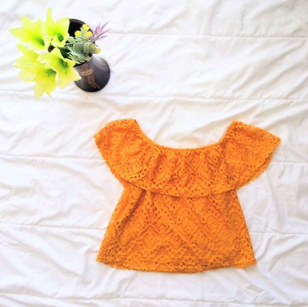 Beautiful drop shoulder blouse.